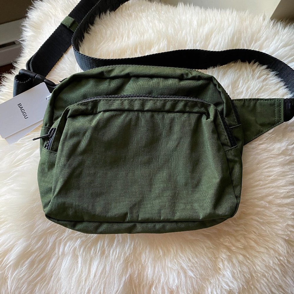 NWT BAGGU Fanny Pack, Bay Laurel - Picture 2 of 7